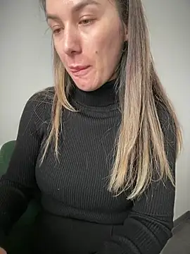 HotXMom online show from January 2026 08:07:02 AM