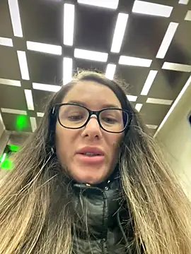 HotXMom online show from January 2026 07:15:01 AM