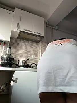 HotXMom online show from March 2026 07:27:01 AM