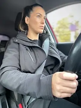 HotXMom online show from October 2025 06:55:01 AM