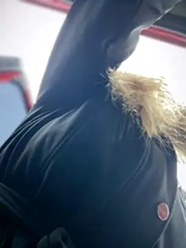 HotXMom online show from November 2025 07:02:01 AM