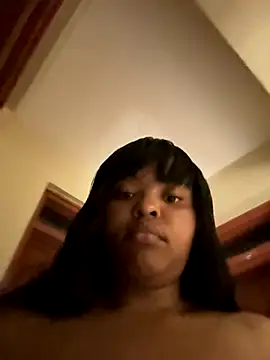 Snapshot of Linahlove chatting on October 2025 09:48:01 PM Linahlove online show from October 2025 09:48:01 PM