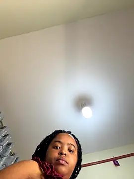 Snapshot of Linahlove chatting on November 2025 03:45:01 PM Linahlove online show from November 2025 03:45:01 PM