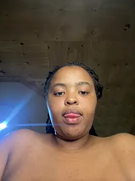 Snapshot of Linahlove chatting on March 2025 07:41:02 PM Linahlove online show from March 2025 07:41:02 PM