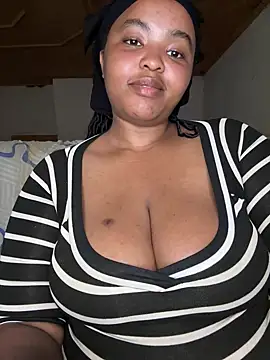Snapshot of Linahlove chatting on March 2025 11:44:02 AM Linahlove online show from March 2025 11:44:02 AM