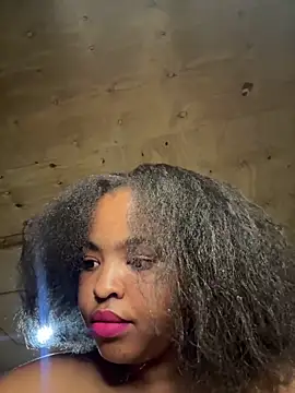 Snapshot of Linahlove chatting on March 2025 08:15:02 PM Linahlove online show from March 2025 08:15:02 PM