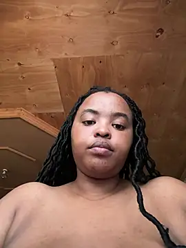 Snapshot of Linahlove chatting on March 2025 09:18:02 AM Linahlove online show from March 2025 09:18:02 AM