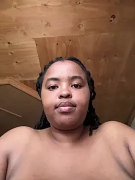 Snapshot of Linahlove chatting on February 2025 07:23:01 AM Linahlove online show from February 2025 07:23:01 AM
