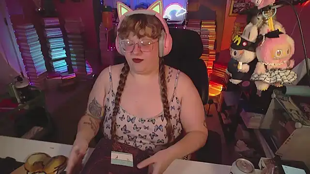 Snapshot of FatVeronica chatting on July 2026 06:07:02 PM FatVeronica online show from July 2026 06:07:02 PM