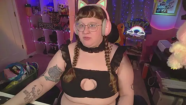 FatVeronica online show from February 2026 02:13:02 PM