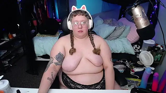 FatVeronica online show from February 2025 05:10:02 PM
