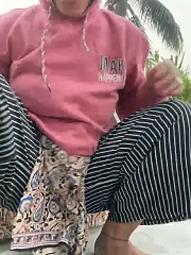 Snapshot of Ishikarana chatting on December 2025 12:44:02 AM Ishikarana online show from December 2025 12:44:02 AM