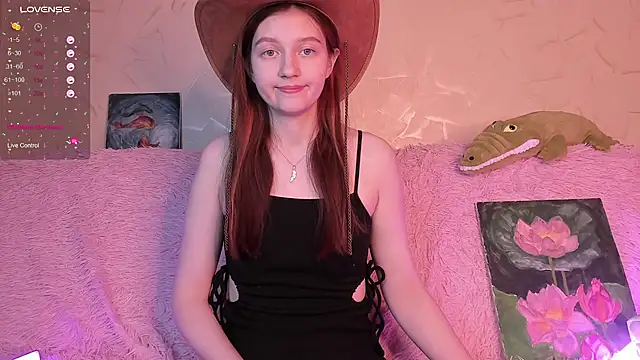 Ksuhesa online show from March 2025 01:23:02 PM