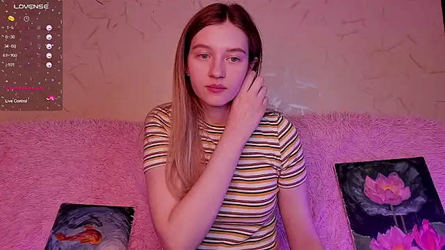 Ksuhesa online show from March 2025 01:57:02 PM