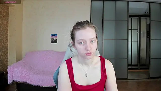 Ksuhesa online show from April 2026 01:01:02 AM