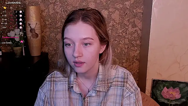 Ksuhesa online show from March 2025 01:56:02 PM
