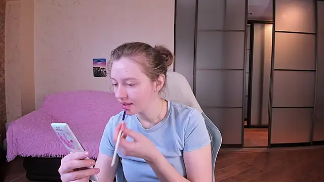 Ksuhesa online show from March 2026 01:07:01 AM