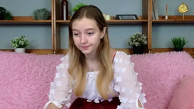 Ksuhesa online show from November 2025 01:10:02 AM