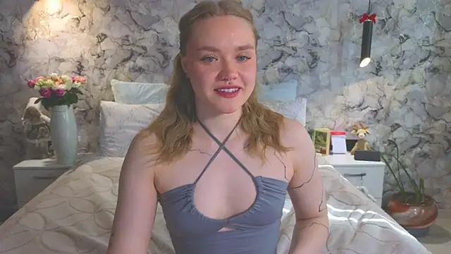 Aurora Golden1 online show from April 2026 02:28:01 AM