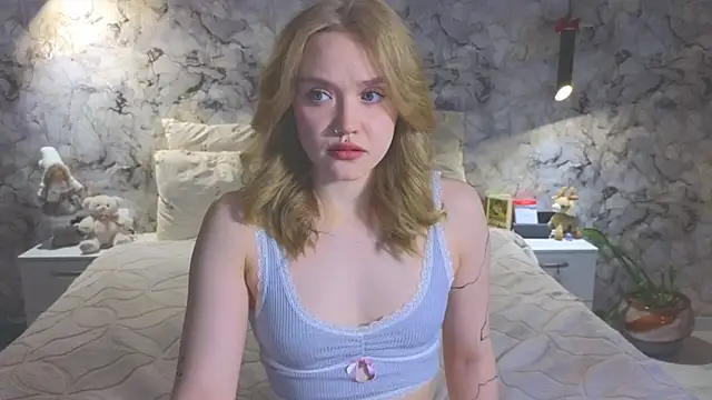 Aurora Golden1 online show from April 2026 03:24:02 AM