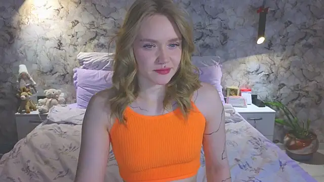 Aurora Golden1 online show from March 2026 01:39:01 AM