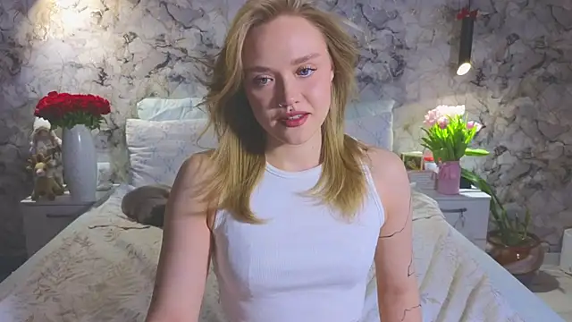 Aurora Golden1 online show from March 2026 01:10:01 AM