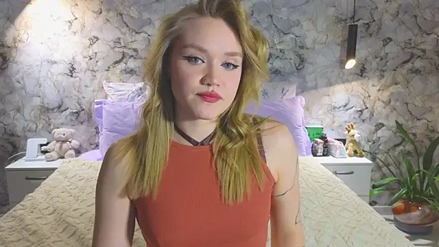 Aurora Golden1 online show from November 2025 05:13:02 PM