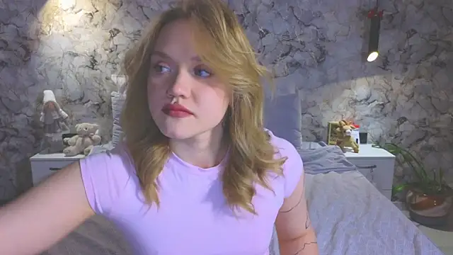 Aurora Golden1 online show from March 2026 12:53:02 AM