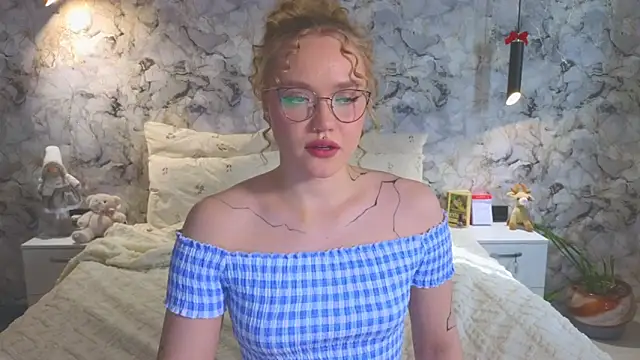 Aurora Golden1 online show from April 2026 03:13:01 AM