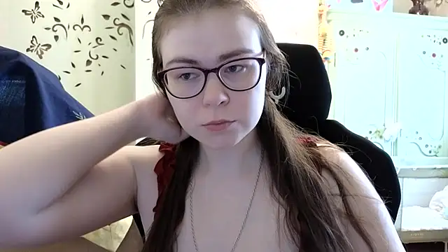 Snapshot of LucyZeph chatting on February 2025 11:20:01 AM LucyZeph online show from February 2025 11:20:01 AM