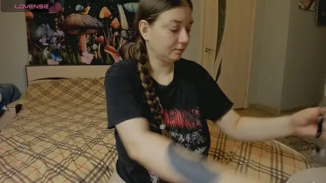 AlisaBacker online show from November 2025 12:22:01 PM