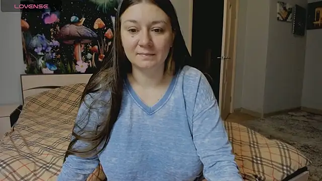 Snapshot of AlisaBacker chatting on September 2025 01:29:01 PM AlisaBacker online show from September 2025 01:29:01 PM