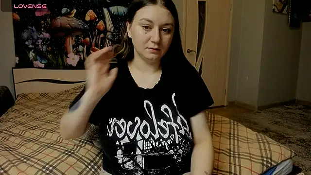 AlisaBacker online show from November 2025 01:00:01 PM