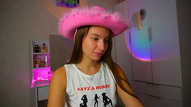 Snapshot of soffy__kisss chatting on October 2025 03:24:02 PM soffy kisss online show from October 2025 03:24:02 PM
