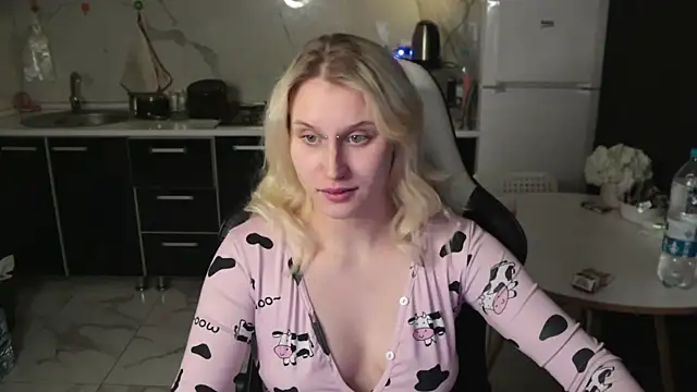 MertyXX online show from April 2026 09:39:33 PM