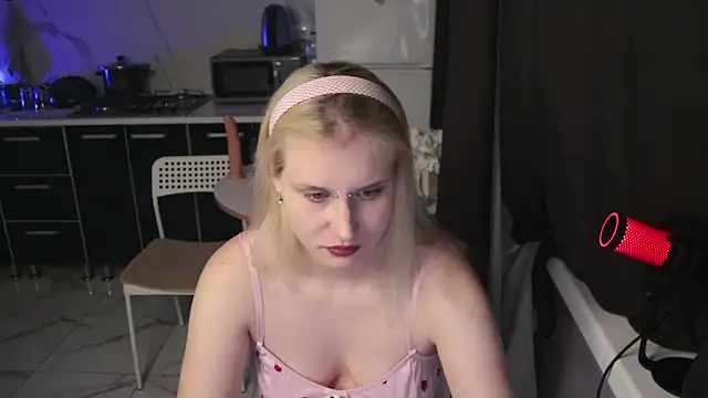 Snapshot of MertyXX chatting on February 2026 10:12:02 PM MertyXX online show from February 2026 10:12:02 PM