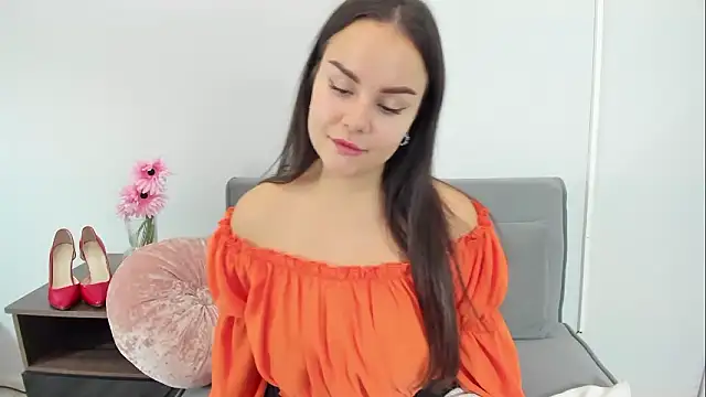 KendalNew online show from October 2025 05:10:01 PM