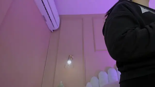 lia ass  online show from November 2025 10:59:02 AM