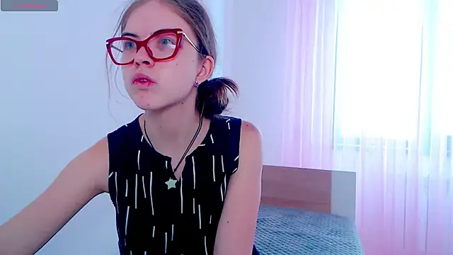 Sarah HS online show from February 2025 08:31:02 AM