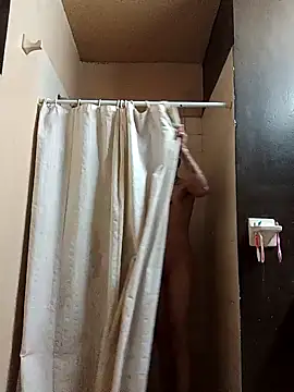 Snapshot of chicovergudo27 chatting on December 2024 01:12:01 AM chicovergudo27 online show from December 2024 01:12:01 AM