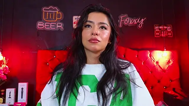 Snapshot of foxxy_nasty chatting on October 2025 05:02:02 PM foxxy nasty online show from October 2025 05:02:02 PM