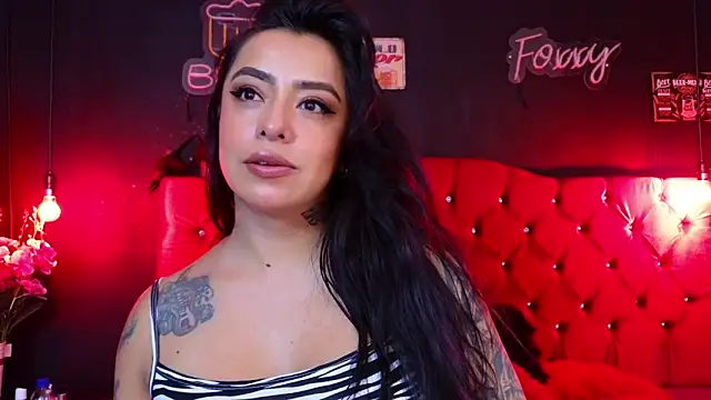 Snapshot of foxxy_nasty chatting on November 2025 04:29:01 PM foxxy nasty online show from November 2025 04:29:01 PM