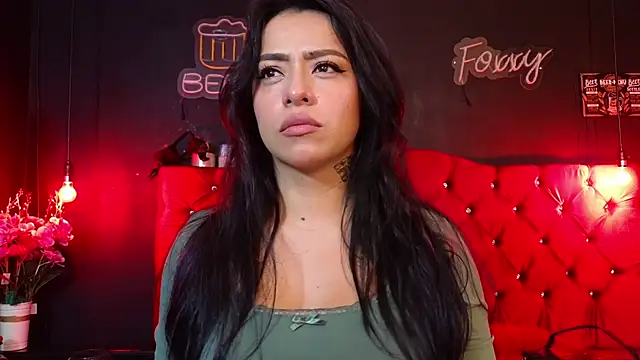 Snapshot of foxxy_nasty chatting on November 2025 04:33:01 PM foxxy nasty online show from November 2025 04:33:01 PM