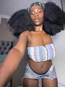 Candy-Heart online show from February 2026 07:47:01 PM