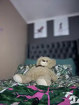 Candy-Heart online show from January 2026 02:13:01 PM