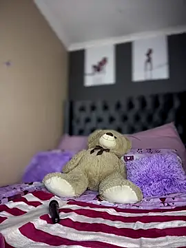 Candy-Heart online show from December 2025 11:45:02 AM