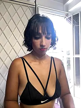 kristen kassi online show from November 2025 07:47:01 PM