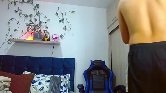 flint ryan online show from March 2026 08:12:01 PM