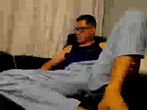 Snapshot of jhacks28 chatting on December 2025 02:12:02 AM jhacks28 online show from December 2025 02:12:02 AM