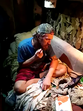 Snapshot of hothippie420 chatting on October 2025 12:20:01 AM hothippie420 online show from October 2025 12:20:01 AM